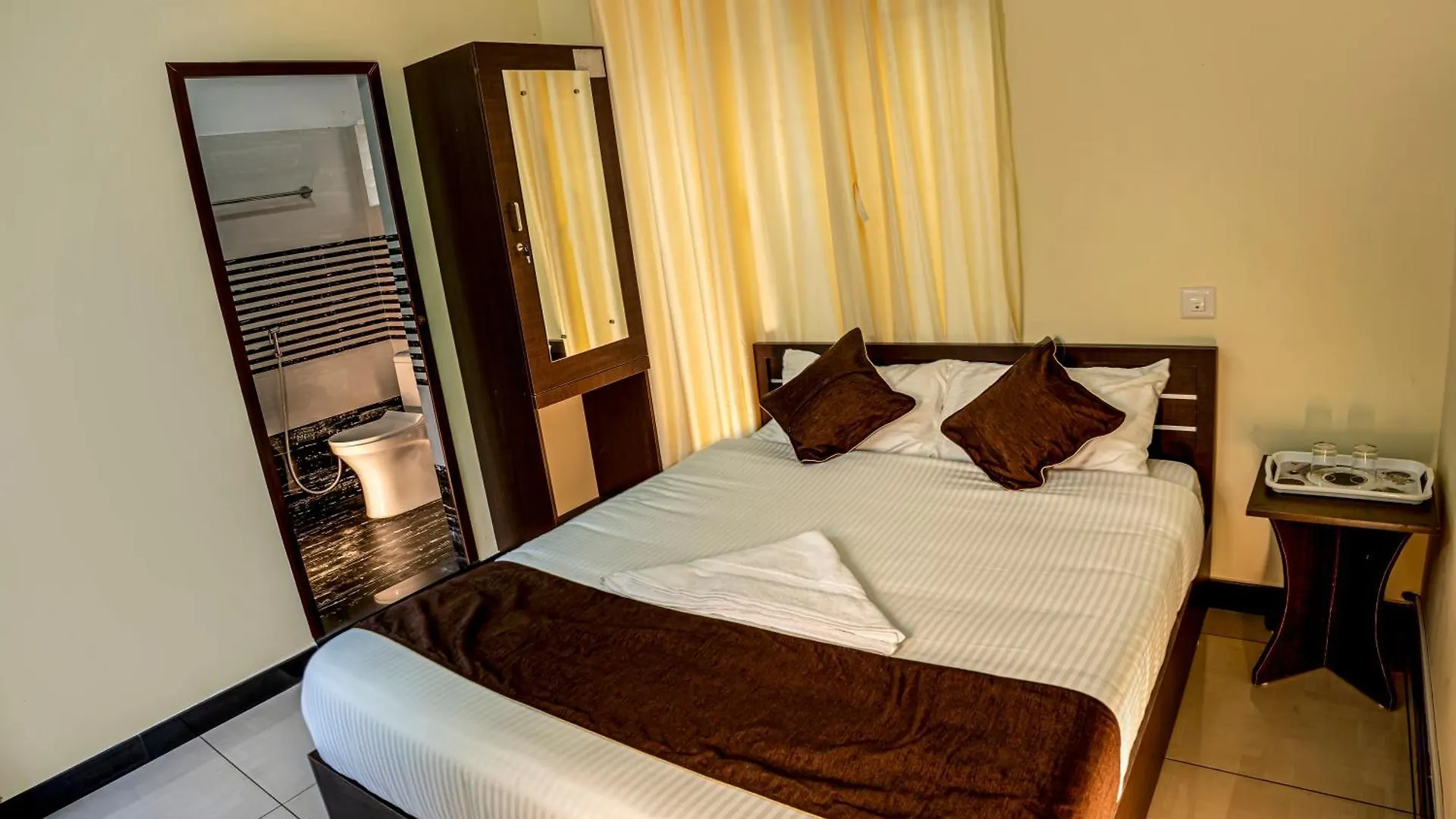 Kapszulahotel Akr Residency Hotel Kazhakuttam India